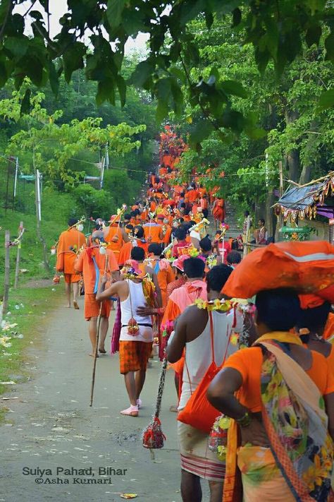 Pilgrimage. Kawad Yatra Photo, Bol Bam Video, Bol Bam Image, Bol Bam Photo, Earphone Png, Kawad Yatra, Bol Bam, Mindful Walking, Happy Holi Video