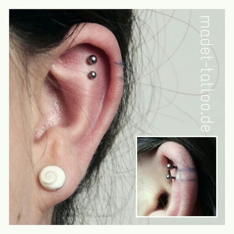 Double Flat Helix Piercing - www.madet-tattoo.de Double Flat Piercing, Flat Helix Piercing, Flat Piercings, Flat Piercing, Double Piercing, Diy Easter Gifts, Helix Piercing, Easter Gifts, Piercing Tattoo