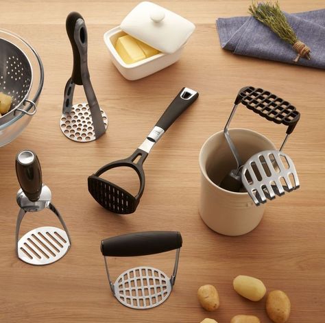 Kitchen Tools And Equipment, Kitchen Essentials List, Cutlery Design, Prototype Design, Wallpaper Iphone Love, Must Have Kitchen Gadgets, Straw Bottle, Potato Masher, Japanese Phrases