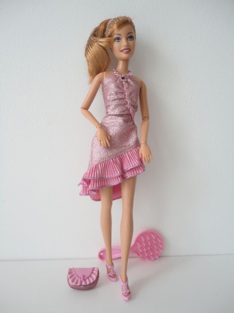 Barbie Fashion Fever 'Special Occasion' Summer BD2008 Asst.M4227 #M9324 Fashion 2008, Summer Barbie, Barbie 2000, Barbie Summer, Doll Backpack, Glamour Dolls, Barbie Movie, Pink Doll, Barbie I