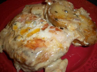 Slow Cooker Pork Chops & Scalloped Potato’s Scalloped Potatoes And Pork Chops, Crockpot Tips, Crockpot Scalloped Potatoes, Scalloped Potatoes Crockpot, Scalloped Potato, Healthy Recipes Easy, Crock Pot Food, Slow Cooker Pork Chops, Cheap Recipes