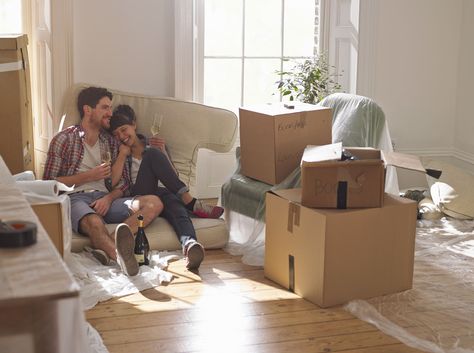 Use the opportunity of moving into a new home to set yourself up for years of DIY homeowner success. Check out this list of things to consider as you're moving in. First Home Pictures, Moving Into A New House, Wedding Fotos, Home Photo Shoots, Moving Boxes, Moving In Together, Moving Tips, Moving Day, Moving Company