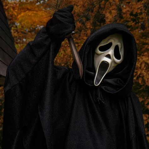 Ghostface Pfps, Ghostface Cosplay, Slasher Aesthetic, Scream Tattoo, Scary Terry, Scream Vi, Ghost Face Mask, Michael Myers Mask, Scream Mask