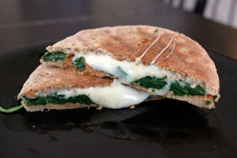 sandwich thins, light babybel cheese, tomato sauce, and loads of fresh spinach. grilled. Sandwich Thins Ideas, Light Laughing, 100 Calorie, Laughing Cow, Fresh Spinach, Think Food, Ww Recipes, Marinara Sauce, Grilled Cheese