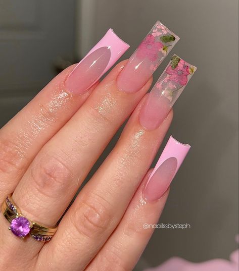 Floral Ombre Nails, Nails Encapsulated, Soft Pink Nail Designs, Incapcilated Nails Flowers, Pink Encapsulated Nails, Encapsulated Nails Flowers, Soft Pink Nails, Encapsulated Nails, Long Square Nails