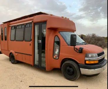 2011 Chevrolet 4500 Fully Converted Bus Life 955 (100% Off-Grid) - Skoolie Livin | School Bus Conversion Guide, Forum, & Classifieds 40ft Bus Conversion Layout, Shuttle Bus Conversion Floor Plans, Shuttle Bus Conversion Layout, Mini School Bus Conversion Floor Plans, Converting School Bus Into Home, Shuttle Bus Conversion, Skoolie For Sale, Ford E450 Shuttle Bus Conversion, Skoolie Conversion