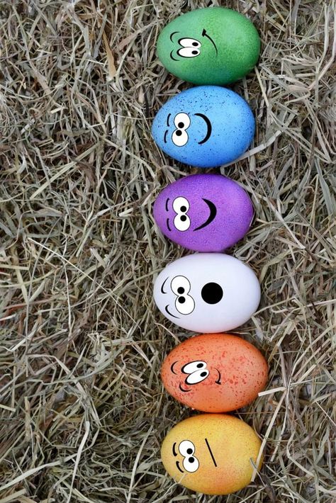 Huevos de Pascua decorados, manualidad para niños Easter Eggs Ideas, Easter Decoration Ideas, Eggs Ideas, Easter Egg Dye, Coloring Tips, Easter Decoration, Diy Creative, Billiard Balls, Easter Decorations