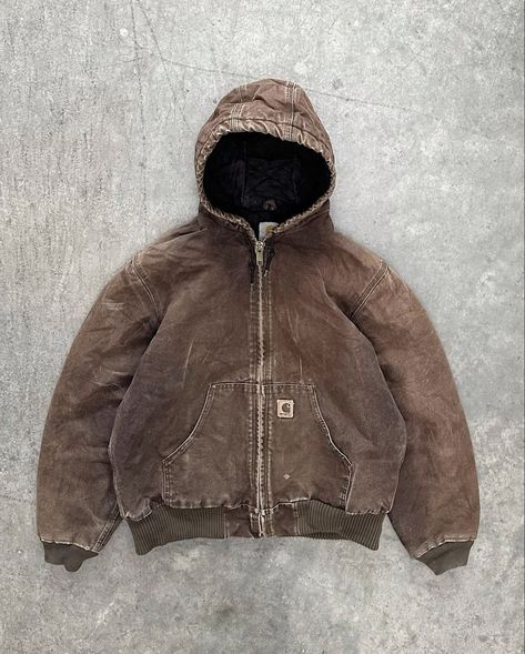 Boy Skater Outfits, Masc Clothing, Carhartt Jacket Outfit, Akimbo Club, Carhartt Pullover, 80s Clothes, Carhartt Jacket, Custom Jacket, Men Fashion Casual Outfits