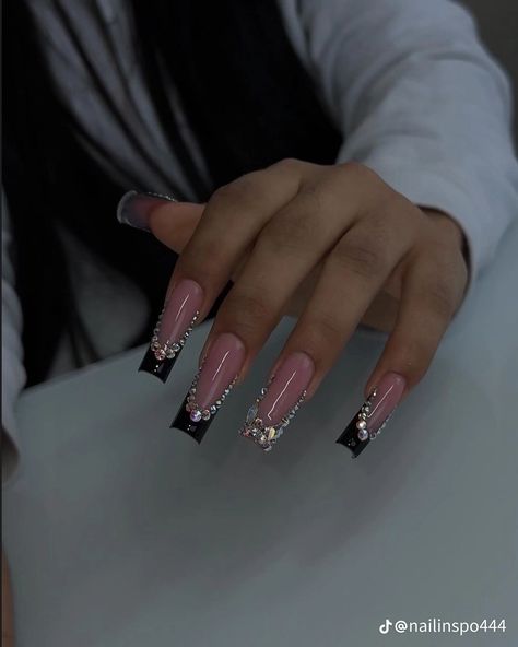 French Tip With Bling, French Tip Nails Medium, Bling French Tip Nails, Bling French Tip, Nails Tech, Black French Tip, Acrylic Nails Nude, Nails Medium Length, Black French Tips