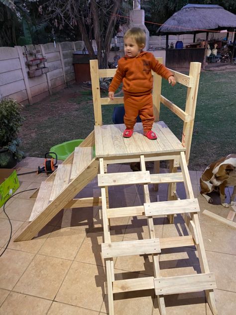 Wooden Climbing Frame Diy, Diy Wood Climbing Structure, Kids Climbing Frame Ideas, Diy Climbing Frame, Diy Playscape, Diy Toddler Climbing Structure, Diy Climbing Structure, Climbing Frame Diy, Diy Playset