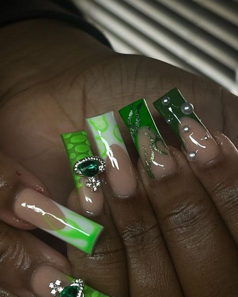 Lace Nails, Long Acrylic Nail Designs, French Acrylic Nails, Girly Acrylic Nails, Colored Acrylic Nails, Dope Nail Designs, Short Square Acrylic Nails, Exotic Nails, Acrylic Nails Coffin Short