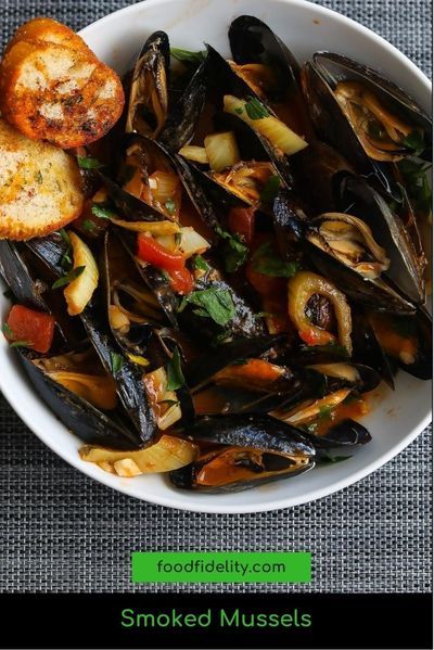 Simple and tasty smoked mussels with white wine sauce and fennel. #smokedmussels #mussles #musselrecipes #smokedseafood #appetizers #dinner #traegerrecipes Smoked Mussels, Best Appetizers Ever, Smoked Pork Chops, Best Appetizer, Mussels Recipe, Mushroom Dish, Traeger Recipes, White Wine Sauce, Broth Recipes