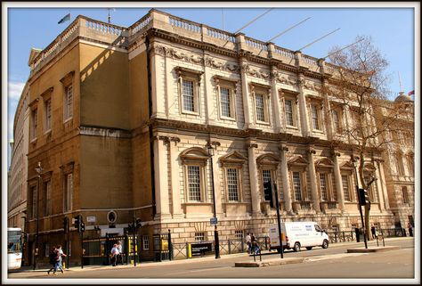 Banqueting House, Whitehall, WC2 | L'habitant ...... ©TonyAv… | Flickr Whitehall Palace, Banqueting House, British Castles, English Manor Houses, English Manor, Irish Sea, Manor Houses, British English, London Town