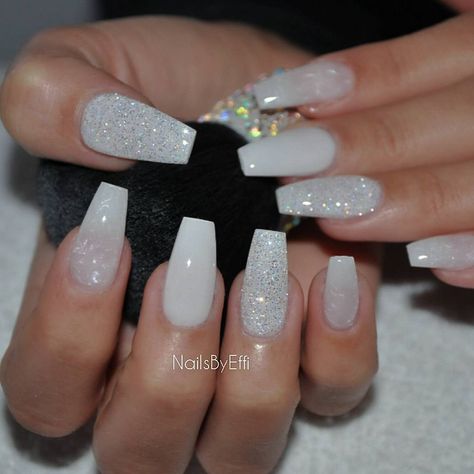 Unghie Sfumate, Tapered Square Nails, Winter Nails Acrylic, White Acrylic Nails, Pearl Nails, Acrylic Nails Coffin Short, Halloween Nail, Diamond Nails, Sparkly Nails