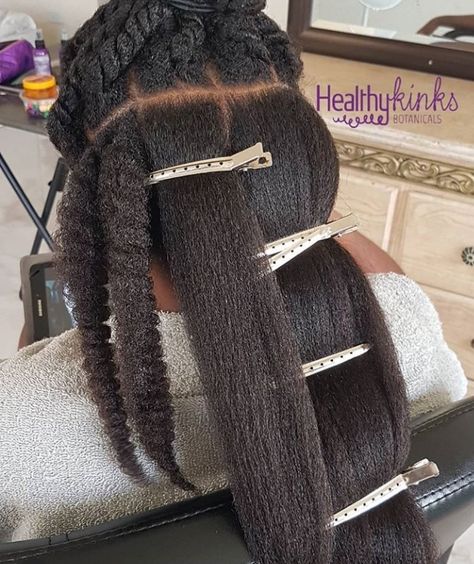 Afro Hair Long, Healthy Hair Goals, Grow Long Natural Hair, Growing Long Natural Hair, Natural Hair Routine, Waist Length Hair, Natural Hair Growth Tips, Natural Hair Diy, How To Grow Natural Hair