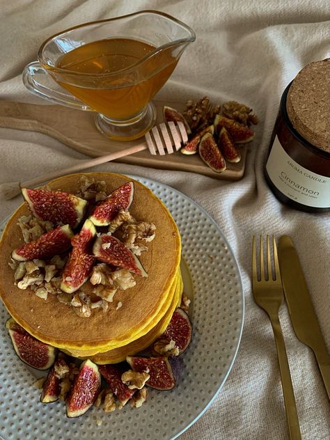 Pumpkin Recipes Aesthetic, Pumpkin Pancakes Aesthetic, Fall Breakfast Ideas Aesthetic, Autumn Breakfast Aesthetic, Fall Breakfast Aesthetic, Autumn Pancakes, Coastal Auntie, Pancakes Aesthetic, Autumn Breakfast