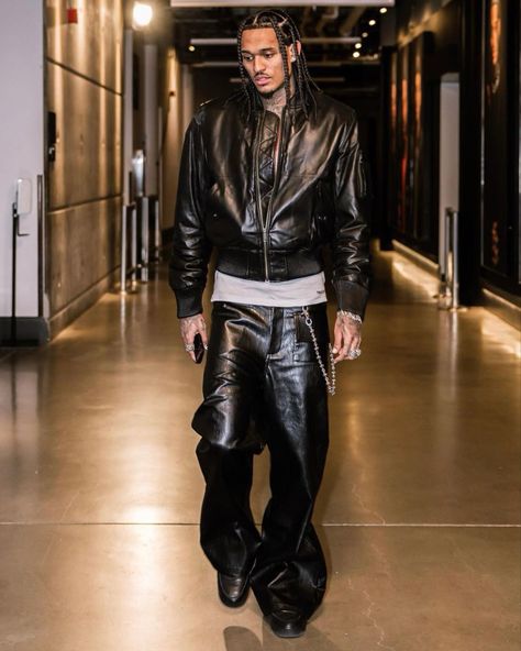 Black Leather Men Outfit, Black Leather Pants Outfit Men, Leather Pants Mens Outfit, Leather Pants Outfit Men, Black Leather Pants Outfit, Outfits Baggy, Thug Style, Black Men Fashion Urban, Mens Leather Pants