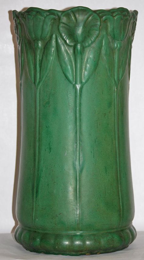 Weller Pottery Bedford Matte Green Umbrella Stand from Just Art Pottery Fancy Pottery, Craft Pottery, Vintage American Art, Green Umbrella, Weller Pottery, Green Pottery, Jar Art, Mid Century Pottery, Matte Green