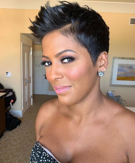 The Cut Life on Instagram: “@tamronhall & her flawless pixie cut by @johnnywright220 ✂️✂️ . . #thecutlife #pixiehaircut #shorthair #tamronhall #pixiecut” Tamron Hall Haircut, Kratka Kosa, Short Hairstyles Pixie, Black Women Lace Front Wigs, Cute Short Hairstyles, Short Hair Fringe, Hairstyles Pixie, Short Spiky Haircuts, Short Natural Haircuts