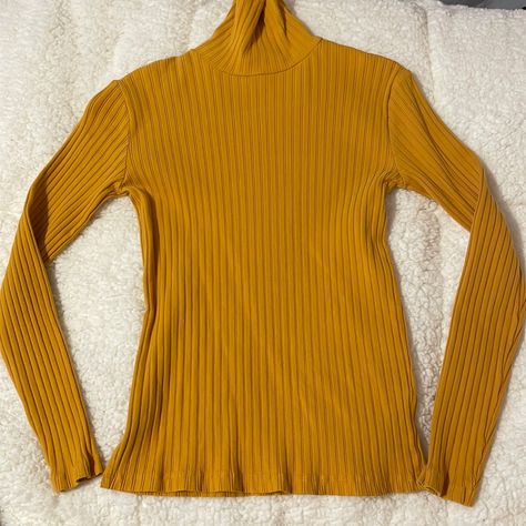 Mustard Yellow Turtleneck Never Worn Stretchy Material New Condition Long Sleeve Thick Material Thrifting Ideas, Yellow Turtleneck, Minion Costume, Yellow Long Sleeve Shirt, Turtleneck Style, Stripped Tops, Winter Closet, Seersucker Pants, Fitted Turtleneck