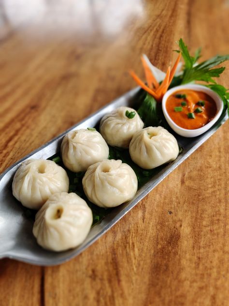 Veg Dumplings, Food Advertising, Dumplings, Garlic, Quick Saves