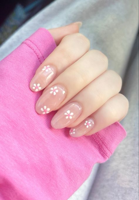 Nails Short Acrylic, Flower Nail Design, Pink Flower Nails, Cute Pink Nails, Light Pink Nails, Cute Spring Nails, Simple Gel Nails, Nails Cute, Basic Nails