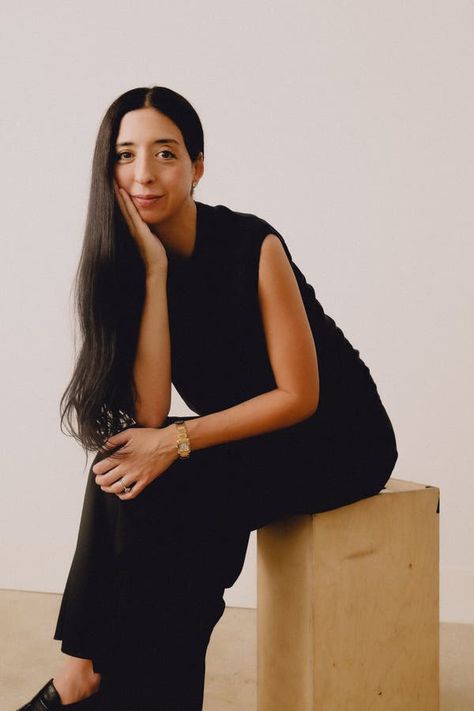 Meet Danielle Goldberg, Stylist for Stars Like Ayo Edebiri and Greta Lee - The New York Times Bottega Veneta Outfit, Greta Lee, Ayo Edebiri, Oliver Peoples Sunglasses, Cartier Tank Francaise, Hollywood Dress, Whoopi Goldberg, Something Navy, Tanya Taylor