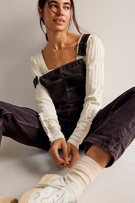 We The Free Ziggy Denim Overalls Black Overalls Outfit, Styling Overalls, Fall Overalls, Free People Overalls, Black Denim Overalls, Overall Outfit, Overalls Outfit, Black Overalls, Free People Clothing