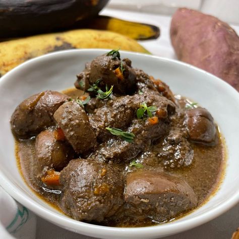 Beef Kidney Recipe Kidney Stew Recipe, Recipes With Kidney Beans, Brown Stew Chicken, Beef Kidney, Jamaican Cuisine, Beef Steak Recipes, Pork Chop Recipes Baked, Kidney Recipes, Jamaican Dishes