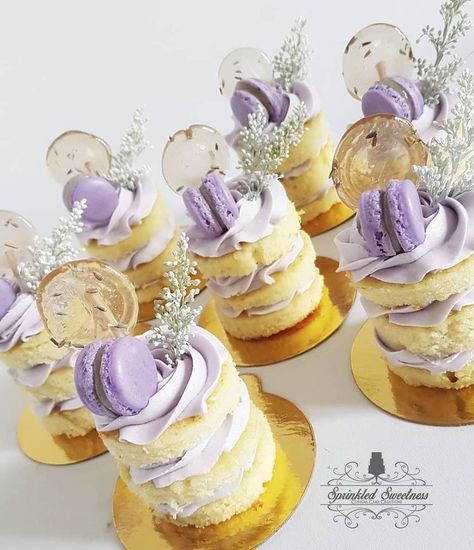 Lavender Lollipops, Pastry Business, Pink Macarons, Lavender Cake, Cake Tower, Mini Wedding Cakes, Mini Torte, Amazing Desserts, Cake Studio