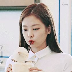 blackpink, kim jennie, jennie, kpop, gif Jennie Drinking, All Blackpink Members, Jenny Blackpink, Drinking Gif, Blackpink Gif, Kpop Gif, Icon Gif, Make Videos, Love U Forever