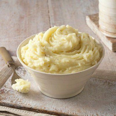 Homemade Mashed Potatoes Recipe, بطاطس مهروسة, Cheese Mashed Potatoes, Perfect Mashed Potatoes, Joel Robuchon, Homemade Mashed Potatoes, Instant Mashed Potatoes, Best Mashed Potatoes, Best Thanksgiving Recipes