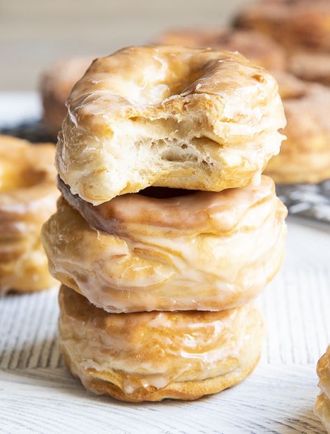 Grand Flaky Biscuit Recipes, Air Fry Donuts, Donuts At Home, Air Fryer Donuts, Fried Dessert, Smart Oven, Like Mother Like Daughter, Vanilla Glaze, Donut Glaze