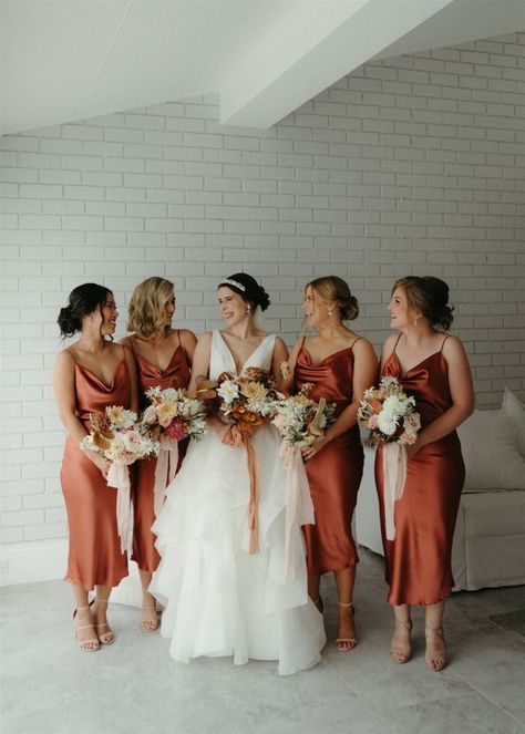 Wedding Inspiration Bridesmaid, Satin Dress Wedding, Satin Prom Dress Long, Long Satin Dress, Rust Bridesmaid Dress, Orange Bridesmaid, Orange Bridesmaid Dresses, Dress Date, Bridesmaid Colors