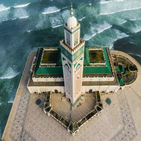 Casablanca City, Hassan Ii Mosque, Hassan 2, Islamic Countries, Casablanca Morocco, Design Sketchbook, Mosque Architecture, Beautiful Mosques, Grand Mosque