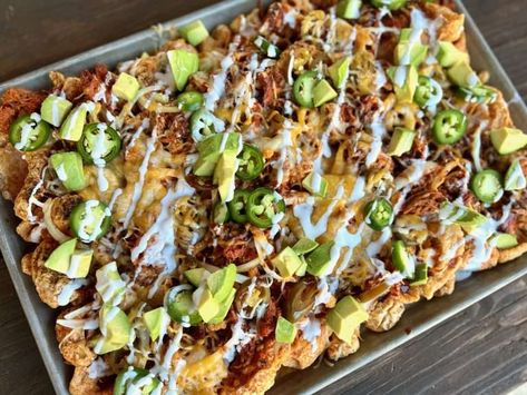 Bbq Nachos, Pulled Pork Nachos, Beef Tallow, Bbq Seasoning, Fresh Avocado, Pork Rinds, Tailgate Food, Keto Recipes Easy, Southern Recipes