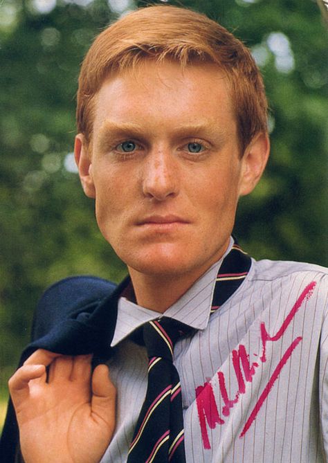 The Doctor's companions Born 1961 Mark Strickson portrayed Trion refugee (Vislor) Turlough (Junior Ensign Commander VTEC9/12/44) from the beginning of Mawdryn Undead (1983) through the end of Planet of Fire (1984). Age during show: Mawdryn Undead 21 years .. Planet of Fire about 23 years 2002 birthday: 41st Dr Who Companions, Fifth Doctor, I Am The Doctor, Peter Davison, Doctor Who Companions, Wibbly Wobbly Timey Wimey Stuff, Time And Space, Timey Wimey Stuff, Television Program