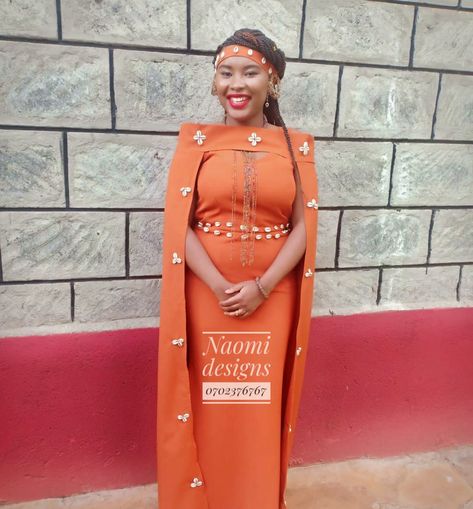 Lady of tbe day Ruracio Outfits For Ladies Kikuyu, Ruracio Outfits For Ladies, Kenyan Wedding, Dinner Dresses, Outfits For Ladies, African Traditional Wedding Dress, African Attire Dresses, African Bride, Traditional Wedding Attire