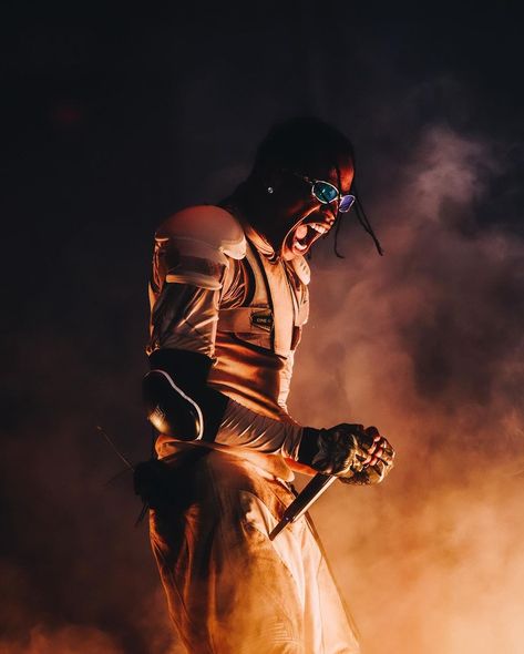 Travis Scott Live, Travis Scott Wallpapers, Circus Maximus, Pc Wallpaper, Dot Dot, Cactus Jack, Biblical Art, Concert Photography, Music Icon