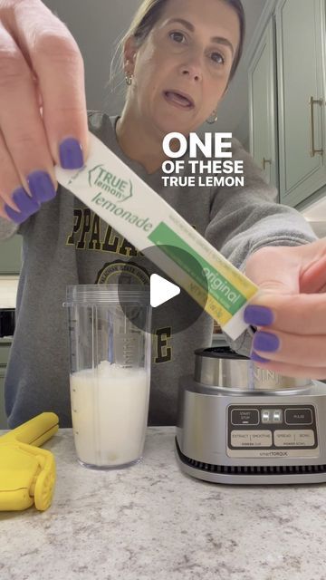 In Jamie’s Kitchen on Instagram: "Chick-fil-A frosted lemonade but make it high protein 💪 @truelemon #truelemonpartner #frostedlemonade #proteinshakeideas" Protein Frosted Lemonade, Protein Lemonade, Lite Meals, True Lemon, Frosted Lemonade, Pure Protein, Frozen Lemonade, October 19, Chick Fil A