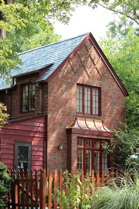 Beautiful Brick Homes: From Stately to Cozy - Town & Country Living Old Home Renovation, Brick Farmhouse, Brick Homes, Brick Cottage, Historic Homes For Sale, Roof Restoration, Clapboard Siding, House Design Ideas, Red Brick House