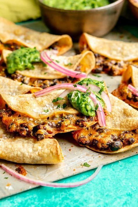 Crispy Black Bean Tacos, Crispy Black Bean, Avocado Cream Sauce, Tacos With Avocado, Fed And Fit, Pickled Onion, Quick Pickled Onions, Paleo Main Dishes, Crispy Tacos