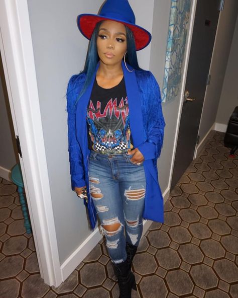 Rasheeda on Instagram: “💙💙💙” Fedora Hat Black Women, Fedora Hat Outfit Black Women, Outfits With Fedora Hats, Outfit With Fedora, Rasheeda Frost Fashion, Fedora Hat Outfit, Hat Outfit Fall, Fedora Outfit, Fedora Hat Outfits