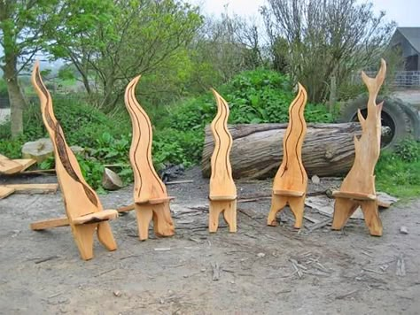 Best viking chair designs - DIY Viking chair and bog chair design inspiration Viking Chair, Chainsaw Art, Chair Design Wooden, Tree Furniture, Shark Diving, Wooden Toys Plans, Chair Designs, Carved Furniture, Chainsaw Carving