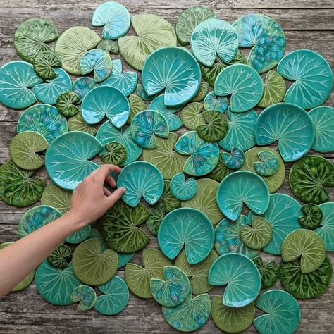 Marieanne Cavaciuti on Instagram: “...my new assistant Jess of @thistle.and.finch helping me empty the kiln and lay out the waterliles!! Last week she helped me glaze,…” Leaf Veins, Ceramic Home Decor, Ceramic Home, Air Dry Clay Projects, Clay Wall, May Day, Green Spring, Pottery Crafts, Ceramics Pottery Art