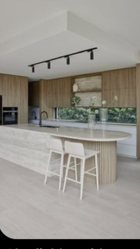 Feature Kitchen Island, Modern Kitchen Cabinet Design Colour, Curved Kitchen, Modern Kitchen Cabinet Design, Modern Kitchen Island, Modern Kitchen Cabinets, Scandinavian Kitchen, House Design Kitchen, Kitchen Room Design