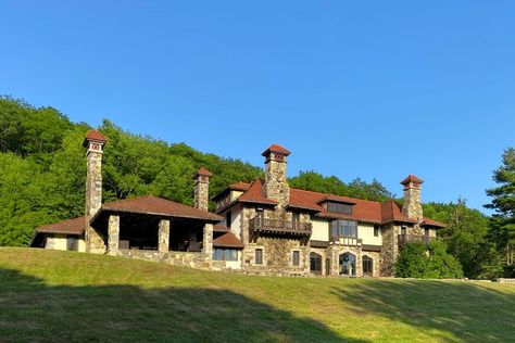 Stone and Stucco Chateau in Litchfield County Asks $2.2M Dining Porch, Tuscan Style Villa, Kitchen With Fireplace, Stone Chimney, 40 Acres, Tuscan Villa, Summer Dining, Summer Porch, Overhead Door