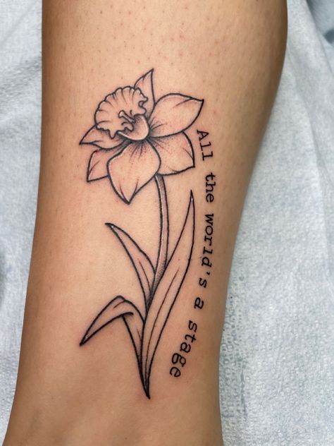 Daffodil Tattoo, Tattoo Style Drawings, Tattoo Script, First Tattoo, Lotus Flower Tattoo, Tattoo Style, Daffodils, Costume Ideas, Tattoos For Guys