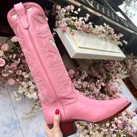 Heart Cowboy Boots, Funky Shoes, Guess Who, Cowboy Boot, Dallas Texas, Pink Heart, Cowboy Boots, Over Knee Boot, Dallas