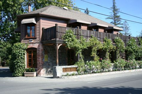 The French Laundry French Laundry Restaurant, Napa Valley Restaurants, Napa Trip, The French Laundry, French Laundry, Romantic Restaurant, Michelin Star Restaurant, Stone Cottage, Tasting Menu